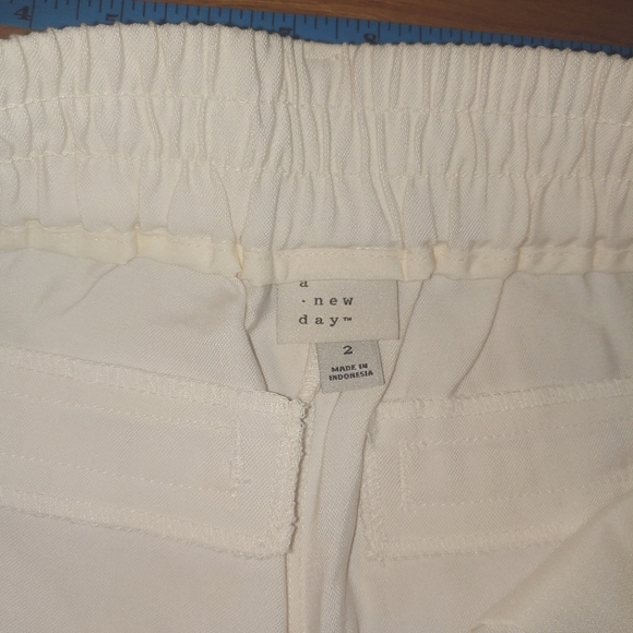 Cream High-Rise Slim Straight Leg Pintuck Ankle Pants A New Day Women's 2R - Picture 12 of 14